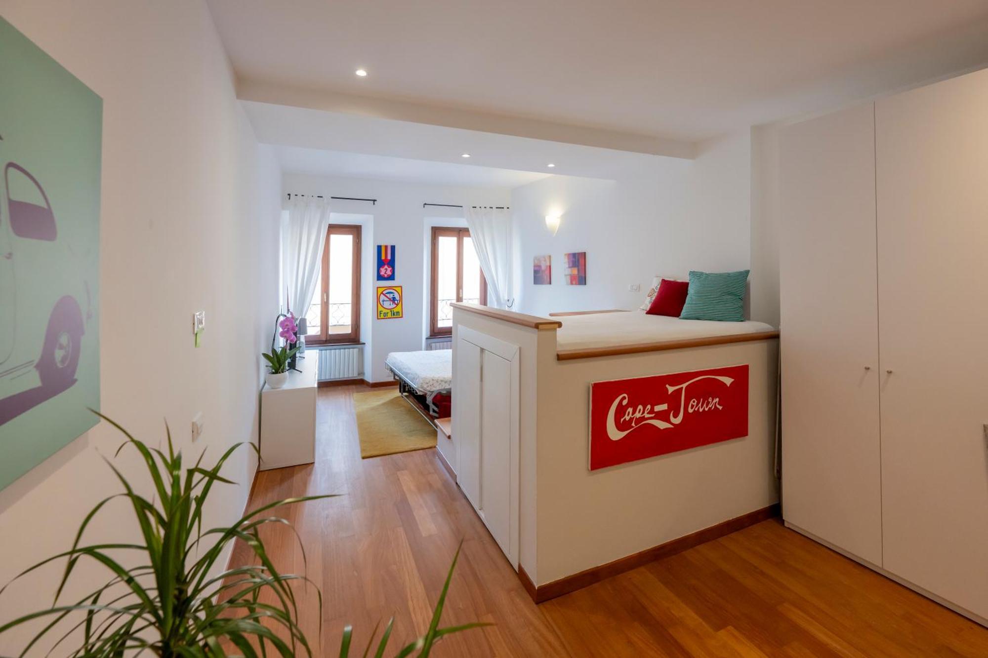 46 Santa Marta Apartment Lecco Luaran gambar